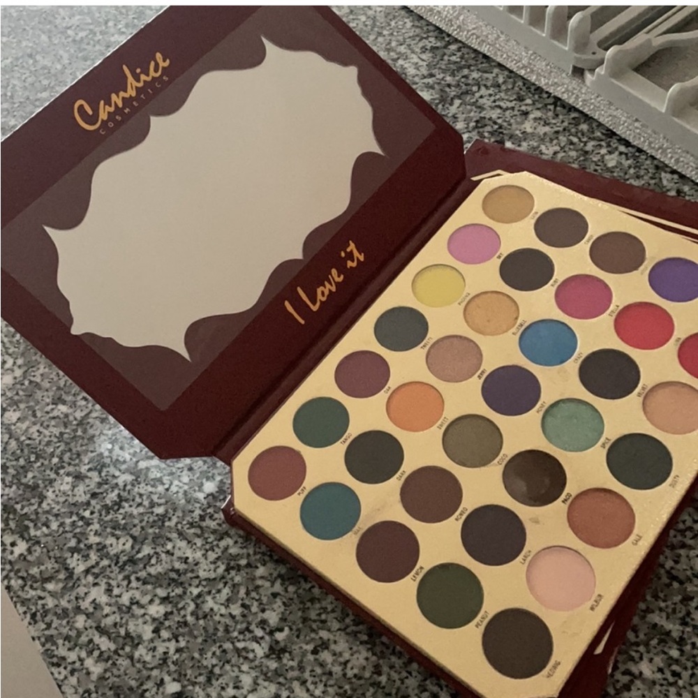 Wonder box by Candice Cosmetics